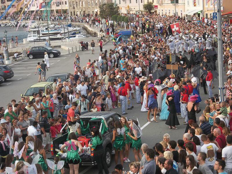 Guest House Adria Senj  Bagian luar foto